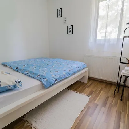 Apartment Sunny *